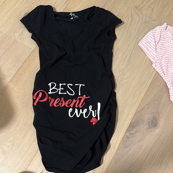 3 Thyme maternity t-shirts in XXS - Picture 3 of 5